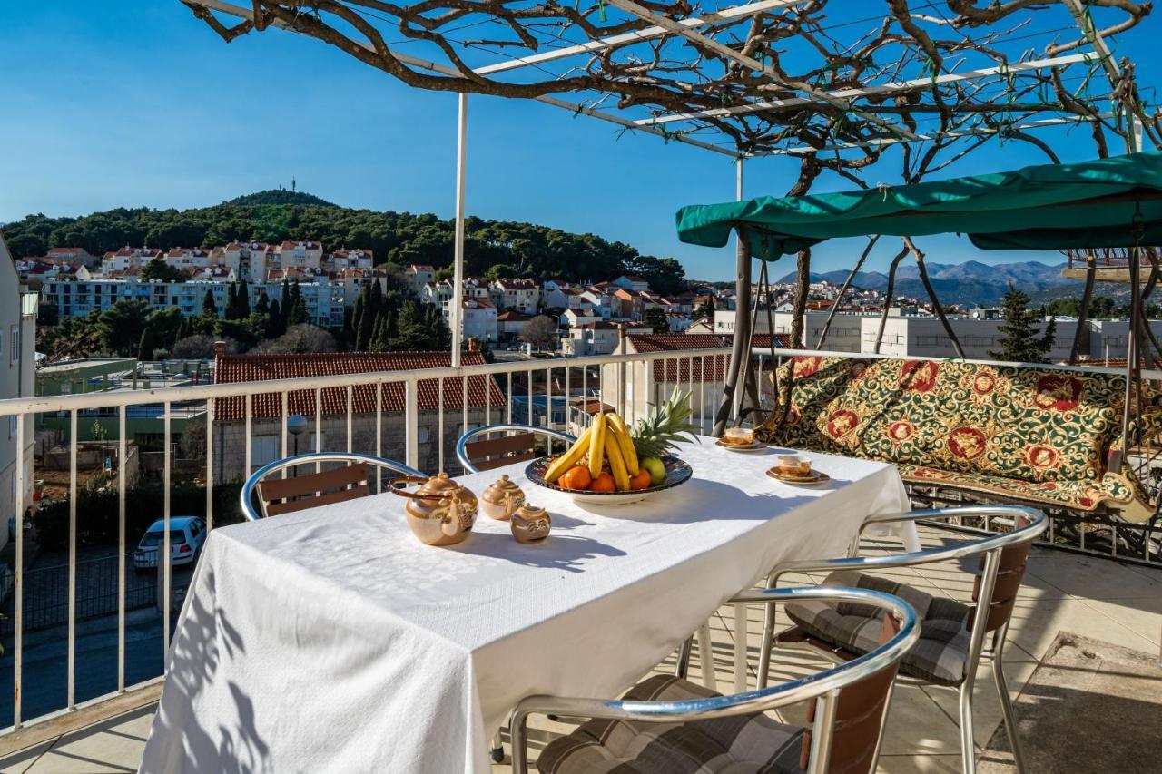 Apartment Bozica ดูบรอฟนิก ภายนอก รูปภาพ