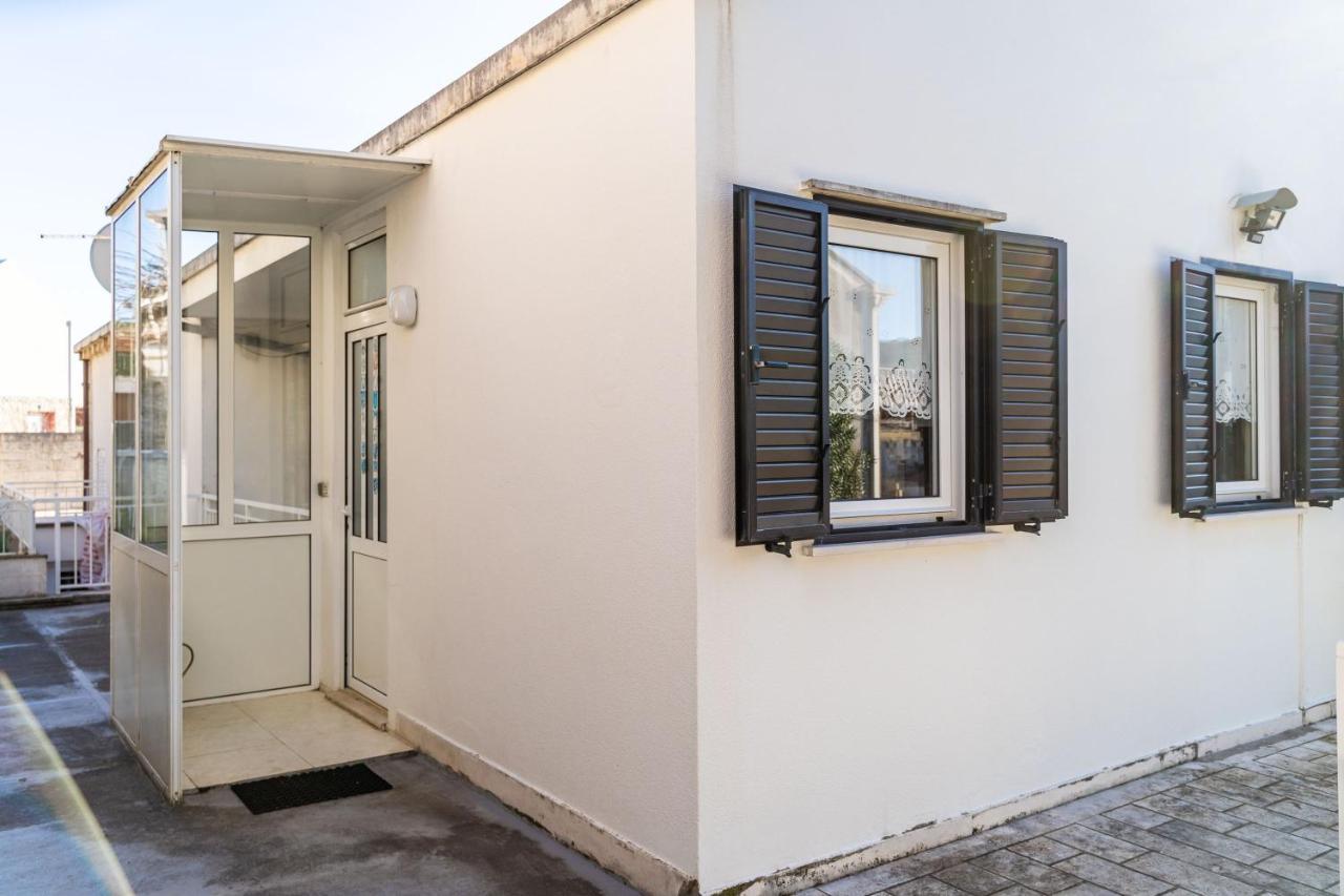 Apartment Bozica ดูบรอฟนิก ภายนอก รูปภาพ