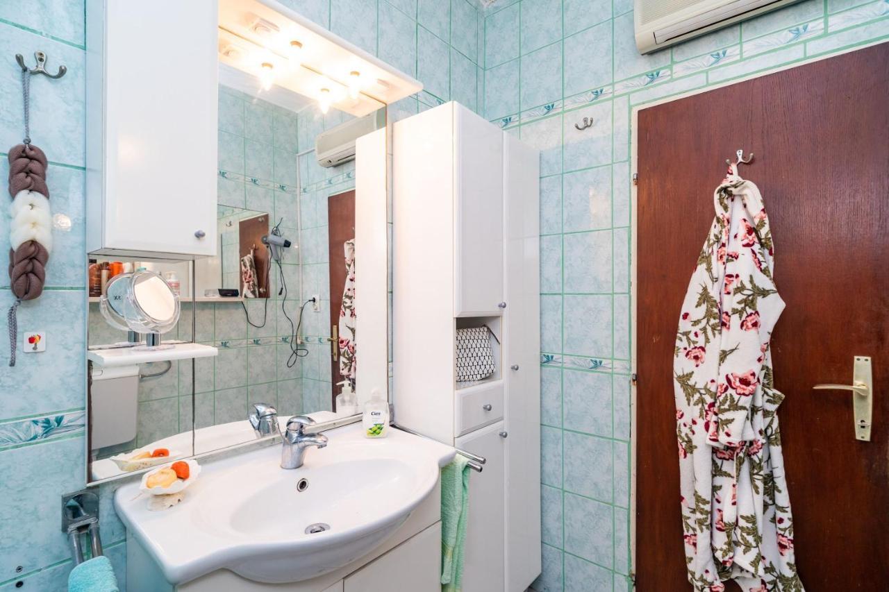 Apartment Bozica ดูบรอฟนิก ภายนอก รูปภาพ