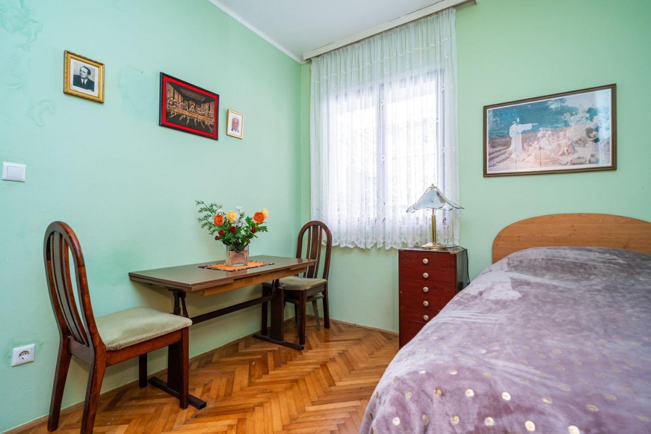 Apartment Bozica ดูบรอฟนิก ภายนอก รูปภาพ